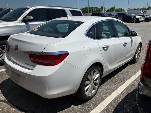 Summit White 2014 Buick Verano Base