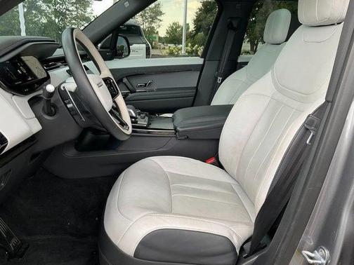 2023 Land Rover Range Rover Sport SE