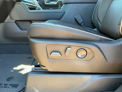 Onyx Black 2026 GMC Sierra 2500 Denali