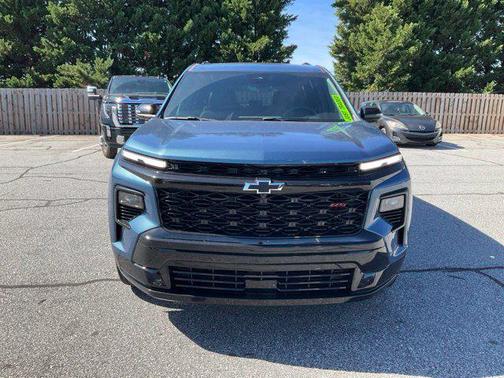 Lakeshore Blue Metallic 2026 Chevrolet Traverse RS