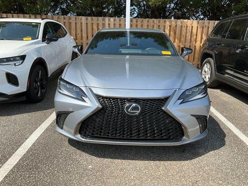 Iridium 2022 Lexus ES 350 F Sport