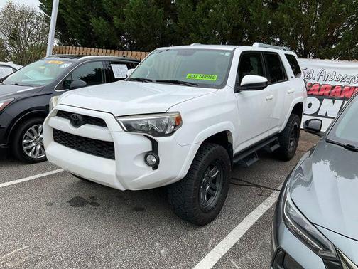 Super White 2017 Toyota 4Runner SR5