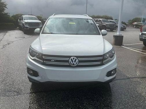 2016 Volkswagen Tiguan R-Line