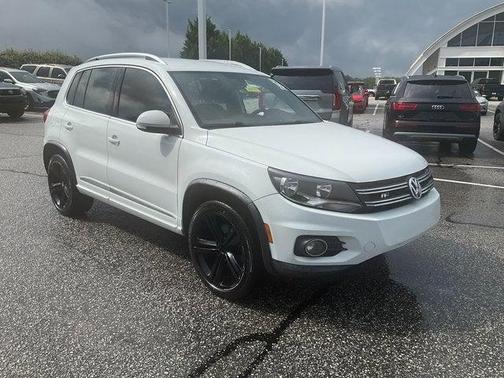2016 Volkswagen Tiguan R-Line