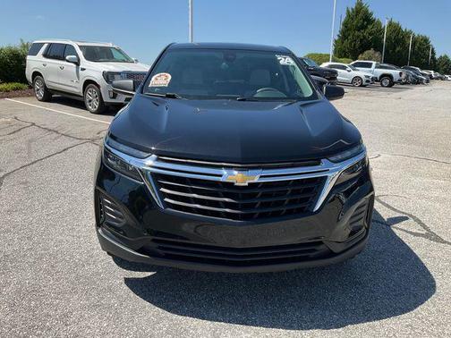Mosaic Black Metallic 2024 Chevrolet Equinox LS