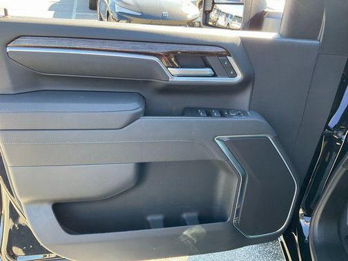 Onyx Black 2026 GMC Sierra 2500 SLE