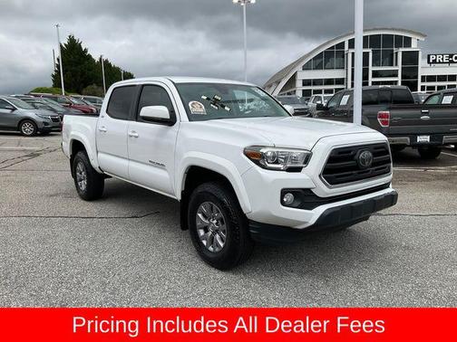 Super White 2018 Toyota Tacoma SR5