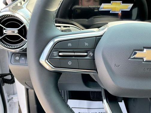 Summit White 2027 Chevrolet Equinox 1LT