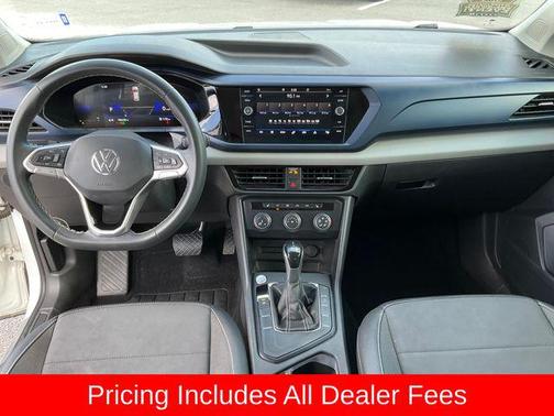Pure White 2022 Volkswagen Taos 1.5T SE