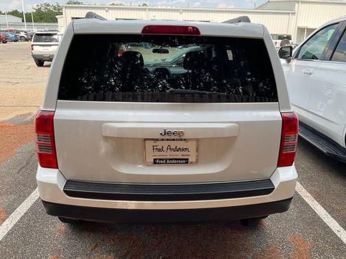 Bright White Clearcoat 2015 Jeep Patriot Sport