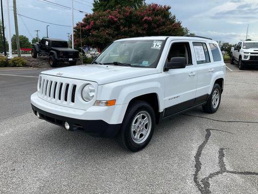 Bright White Clearcoat 2015 Jeep Patriot Sport