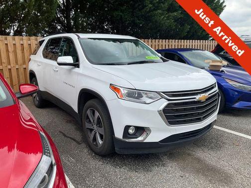 Summit White 2020 Chevrolet Traverse LT Leather