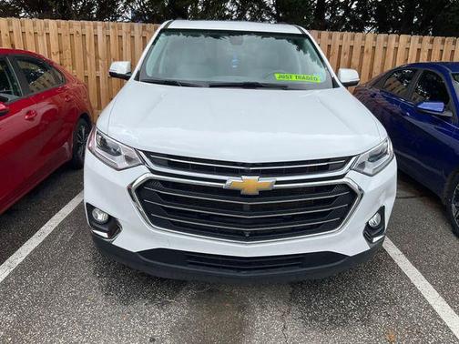 Summit White 2020 Chevrolet Traverse LT Leather