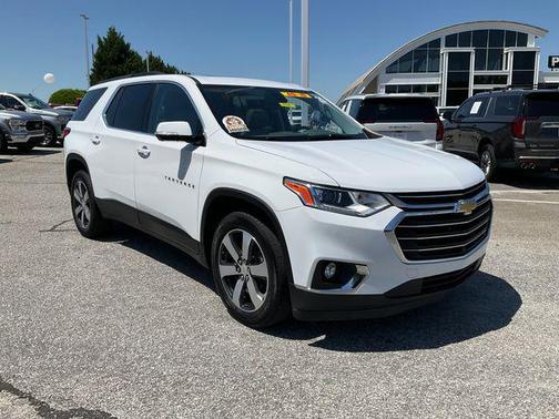 Summit White 2020 Chevrolet Traverse LT Leather