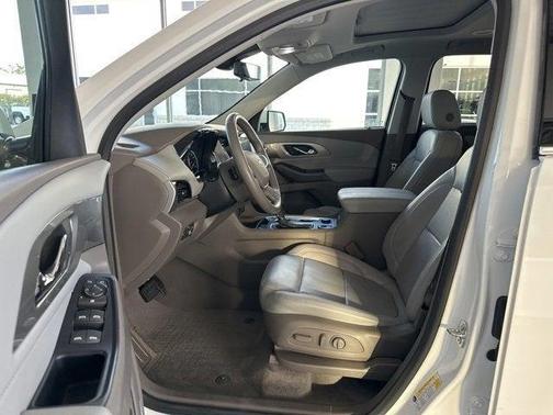 Summit White 2020 Chevrolet Traverse LT Leather