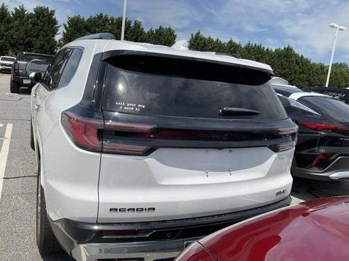 2025 GMC Acadia Denali