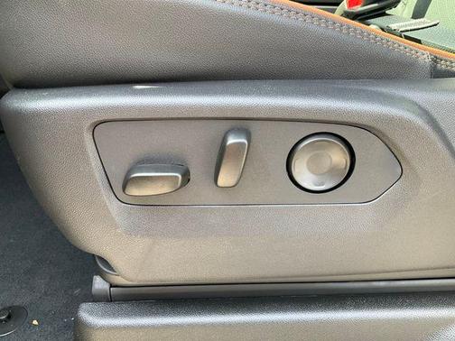 Onyx Black 2026 GMC Yukon 4WD AT4