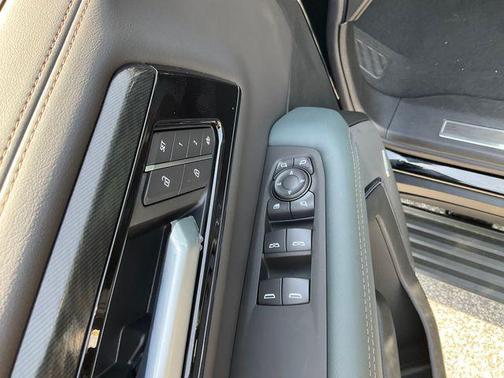 Onyx Black 2026 GMC Yukon 4WD AT4