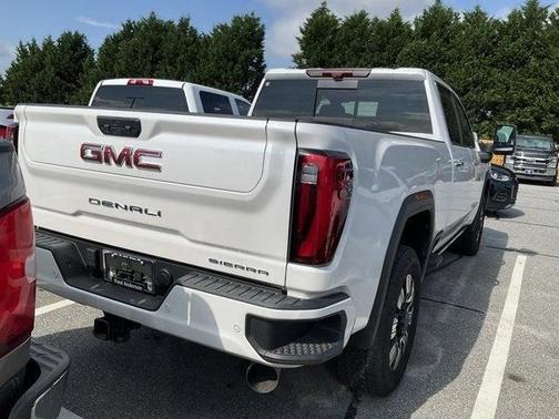 2024 GMC Sierra 2500 Denali