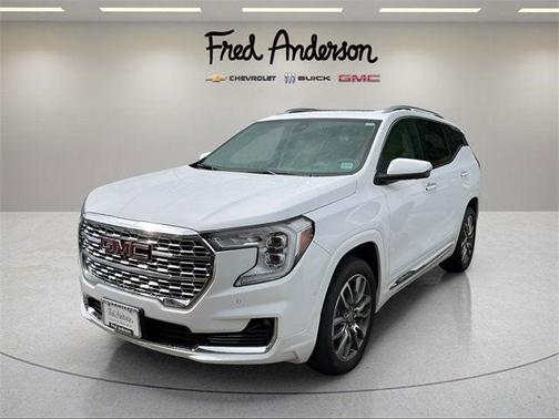 2023 GMC Terrain Denali