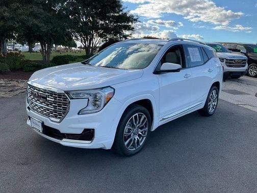 2023 GMC Terrain Denali