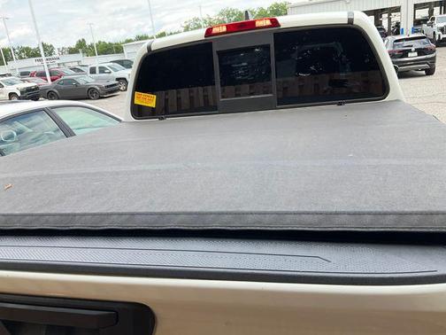 Glacier White 2022 Nissan Frontier PRO-4X