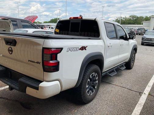 Glacier White 2022 Nissan Frontier PRO-4X