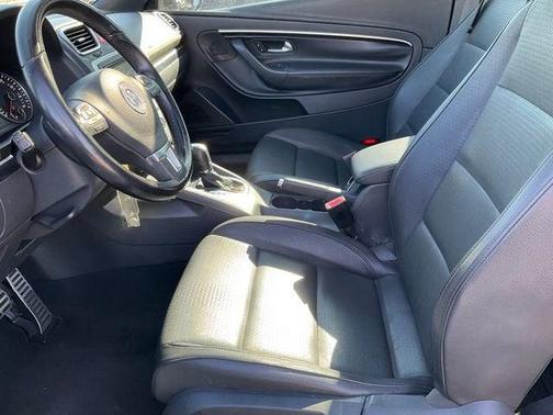 2013 Volkswagen Eos Sport