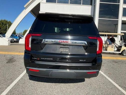 2022 GMC Yukon SLT