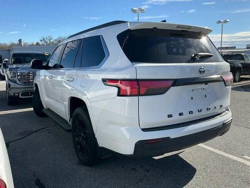 2024 Toyota Sequoia SR5