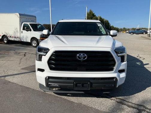 2024 Toyota Sequoia SR5