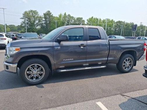 2015 Toyota Tundra SR5