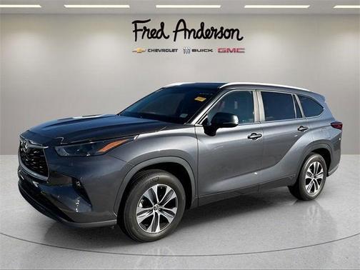2023 Toyota Highlander XLE