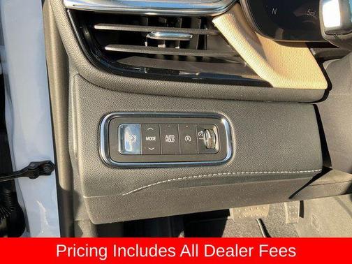 iridescent white tricoat 2026 Buick Enclave Preferred