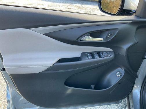 Moonstone Gray Metallic 2026 Buick Envista Avenir FWD