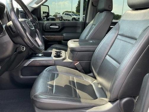 2020 GMC Sierra 2500 Denali