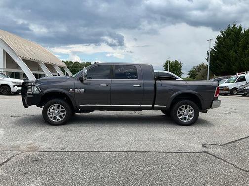 Granite Crystal Metallic Clearcoat 2016 RAM 3500 Longhorn