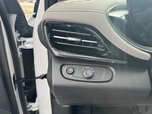 2026 Buick Envista Avenir FWD