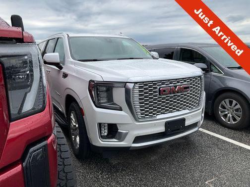 White Frost Tricoat 2021 GMC Yukon XL Denali