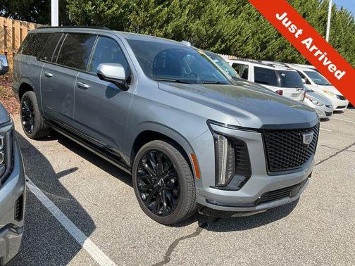 Argent Silver Metallic 2026 Cadillac Escalade ESV Sport