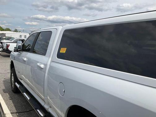 Bright White Clearcoat 2024 RAM 2500 Laramie Crew Cab 4x4 6'4' Box