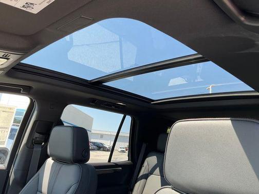 2026 Chevrolet Tahoe 4WD RST