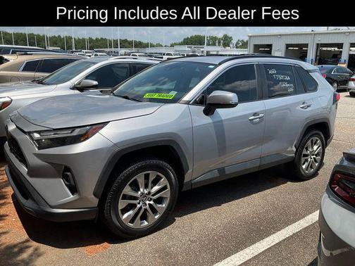 Silver Sky Metallic 2022 Toyota RAV4 XLE Premium