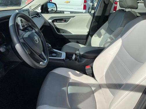 2020 Toyota RAV4 Limited