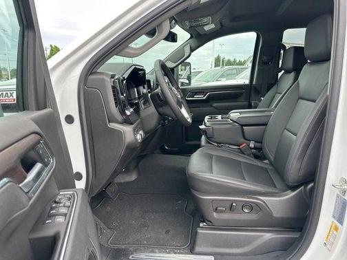 2025 GMC Sierra 2500 SLT