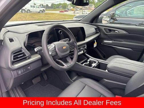 Summit White 2026 Chevrolet Traverse LT