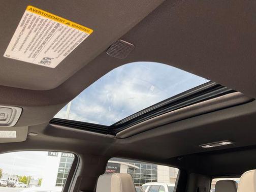 Glacier White Tricoat 2026 GMC Sierra 1500 SLT