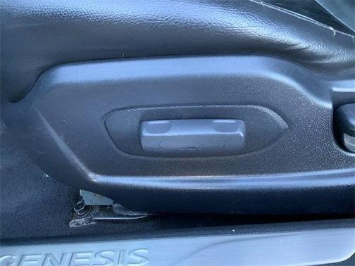 2011 Hyundai Genesis Coupe 3.8 Track