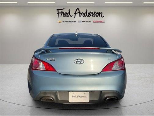 2011 Hyundai Genesis Coupe 3.8 Track