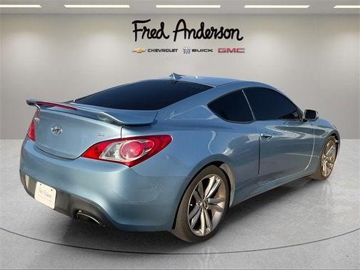 2011 Hyundai Genesis Coupe 3.8 Track